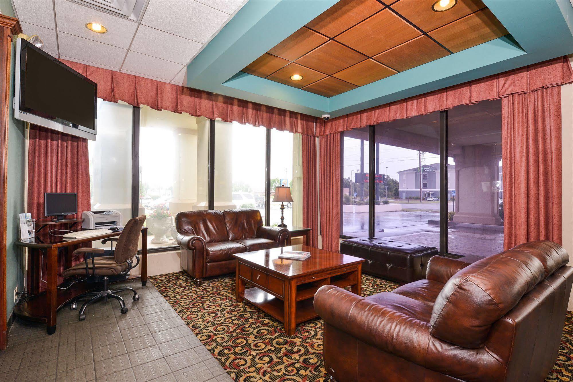 Days Inn By Wyndham Pittsburg Ks Bagian luar foto